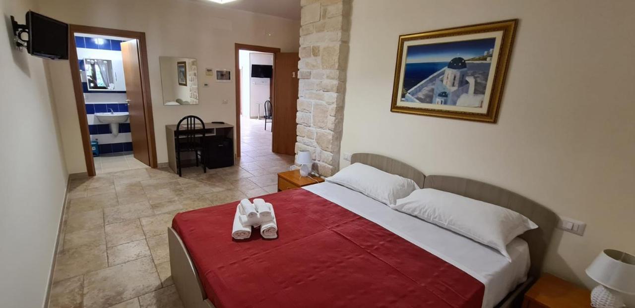 Bed And Breakfast La Terrazza Cisternino Exteriör bild