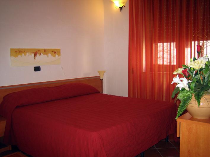 Bed And Breakfast La Terrazza Cisternino Rum bild